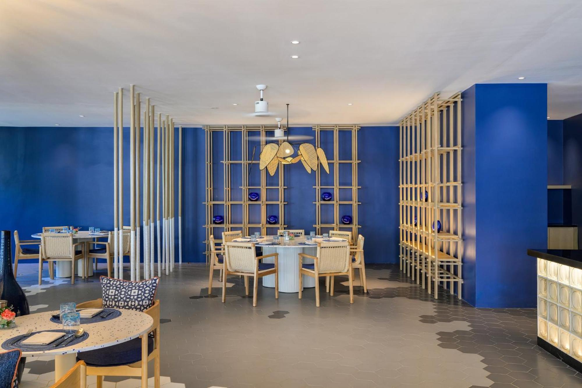 Hotel Centara Phuket 4*