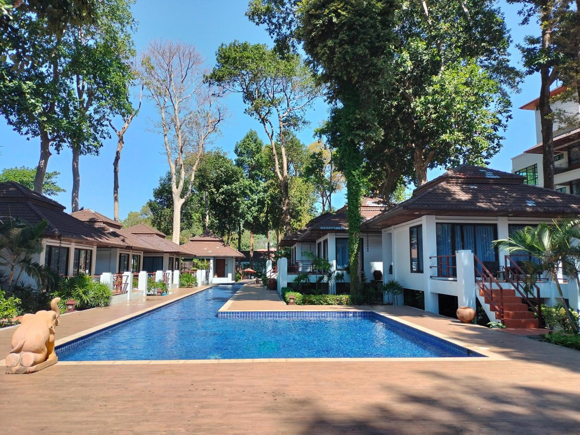 Chang Buri & Hillside Resort
