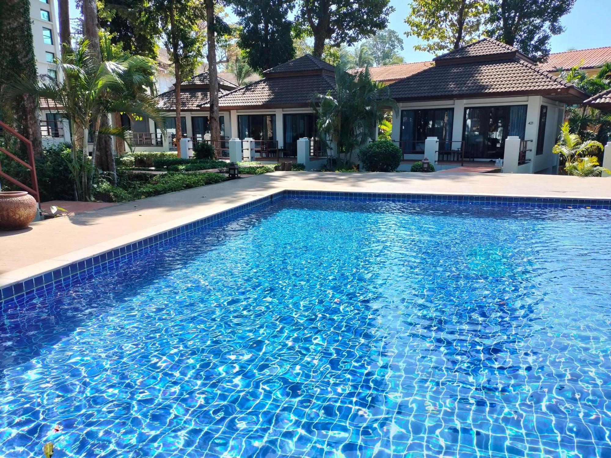 Chang Buri & Hillside Resort 3*