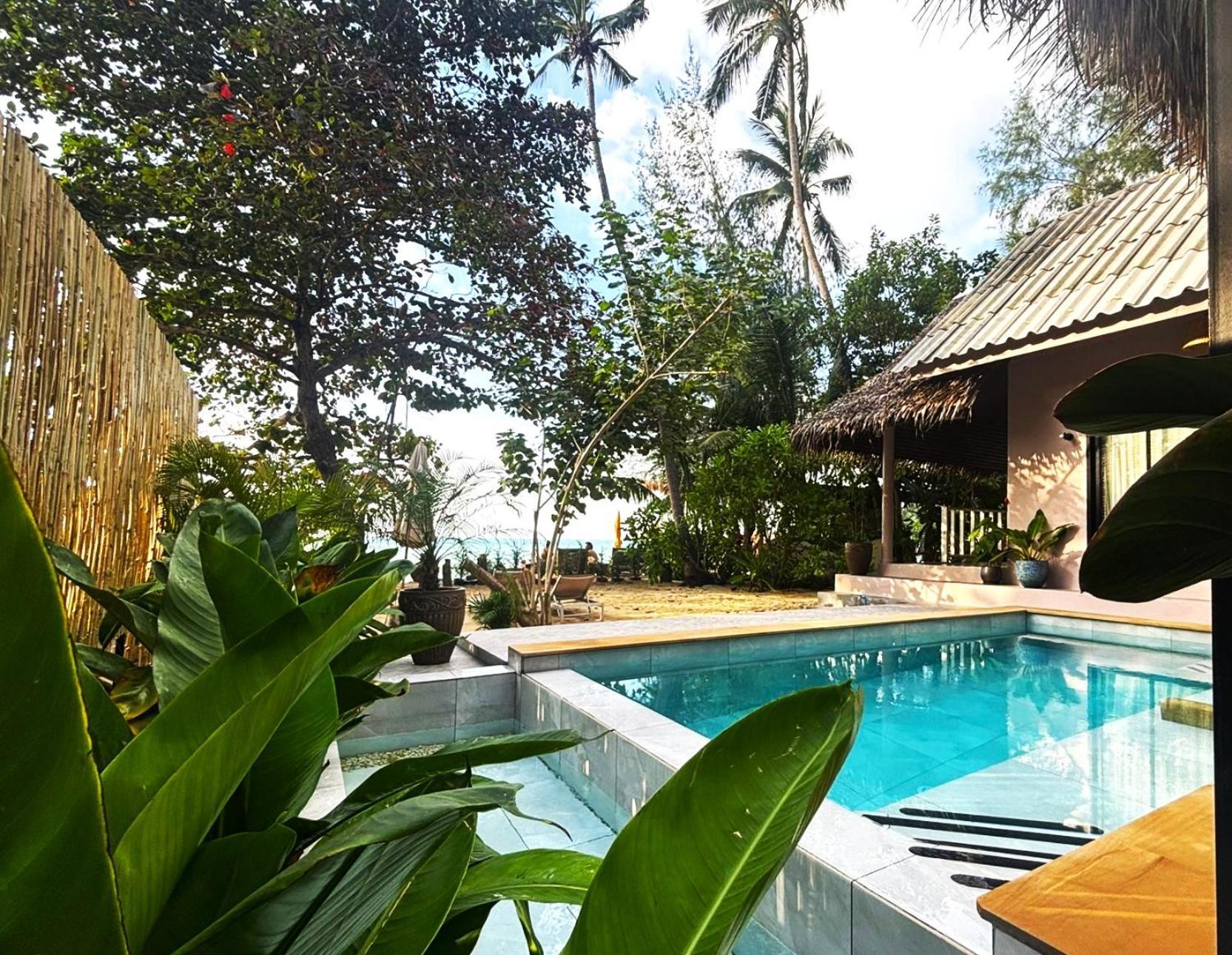Resort Secret 2*