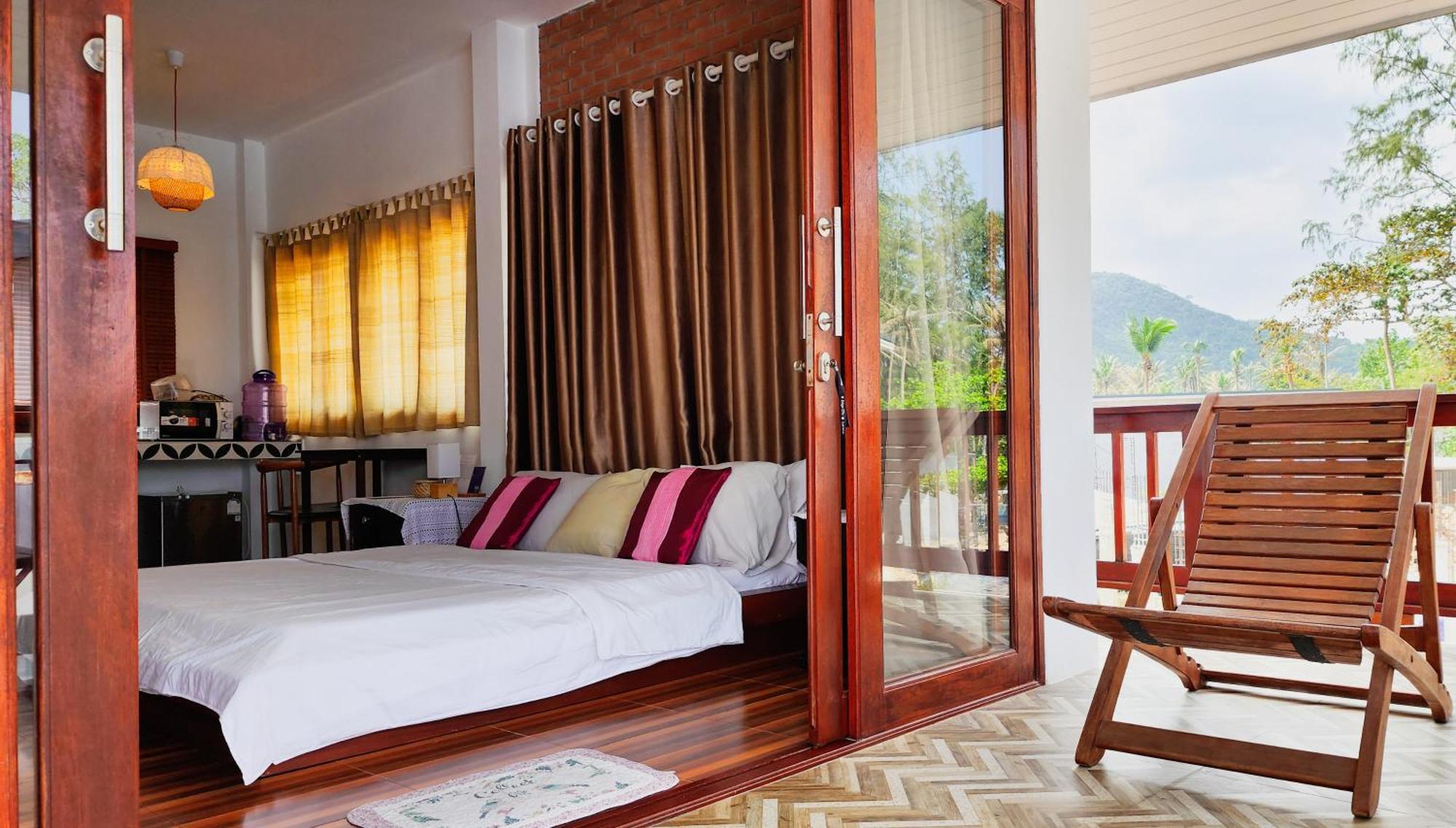 Baan Bhuwann Apartment