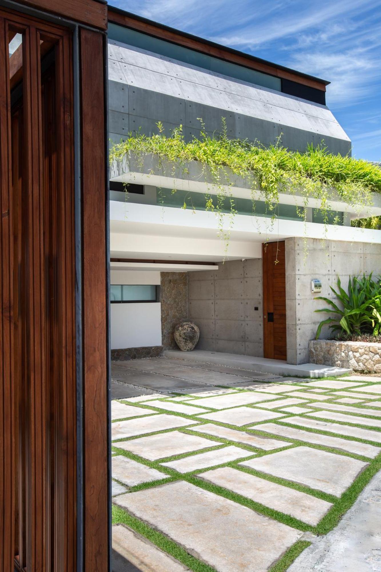 Kerem Luxury Beachfront Villa *