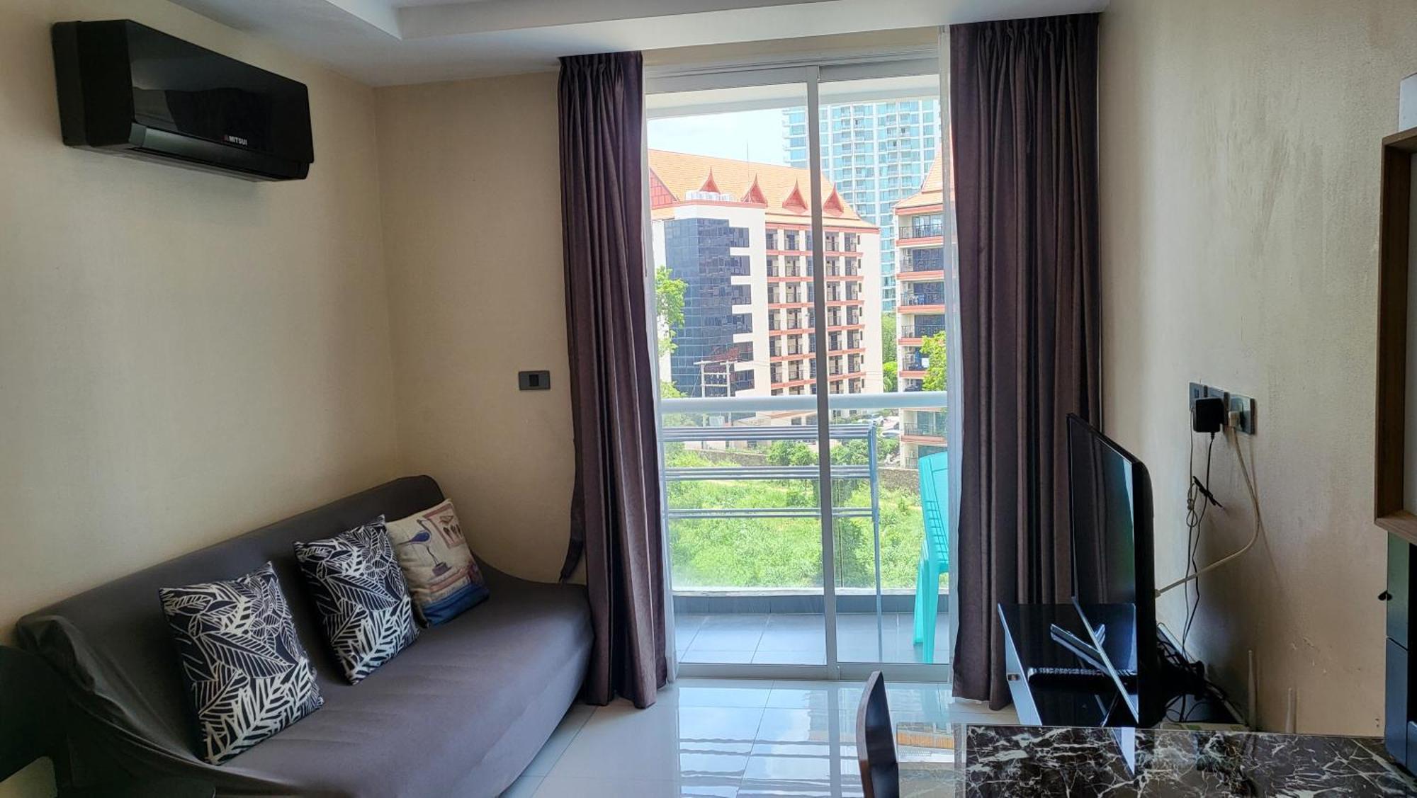 Apartment Serenity Wongamat By Patsamon Pattaya