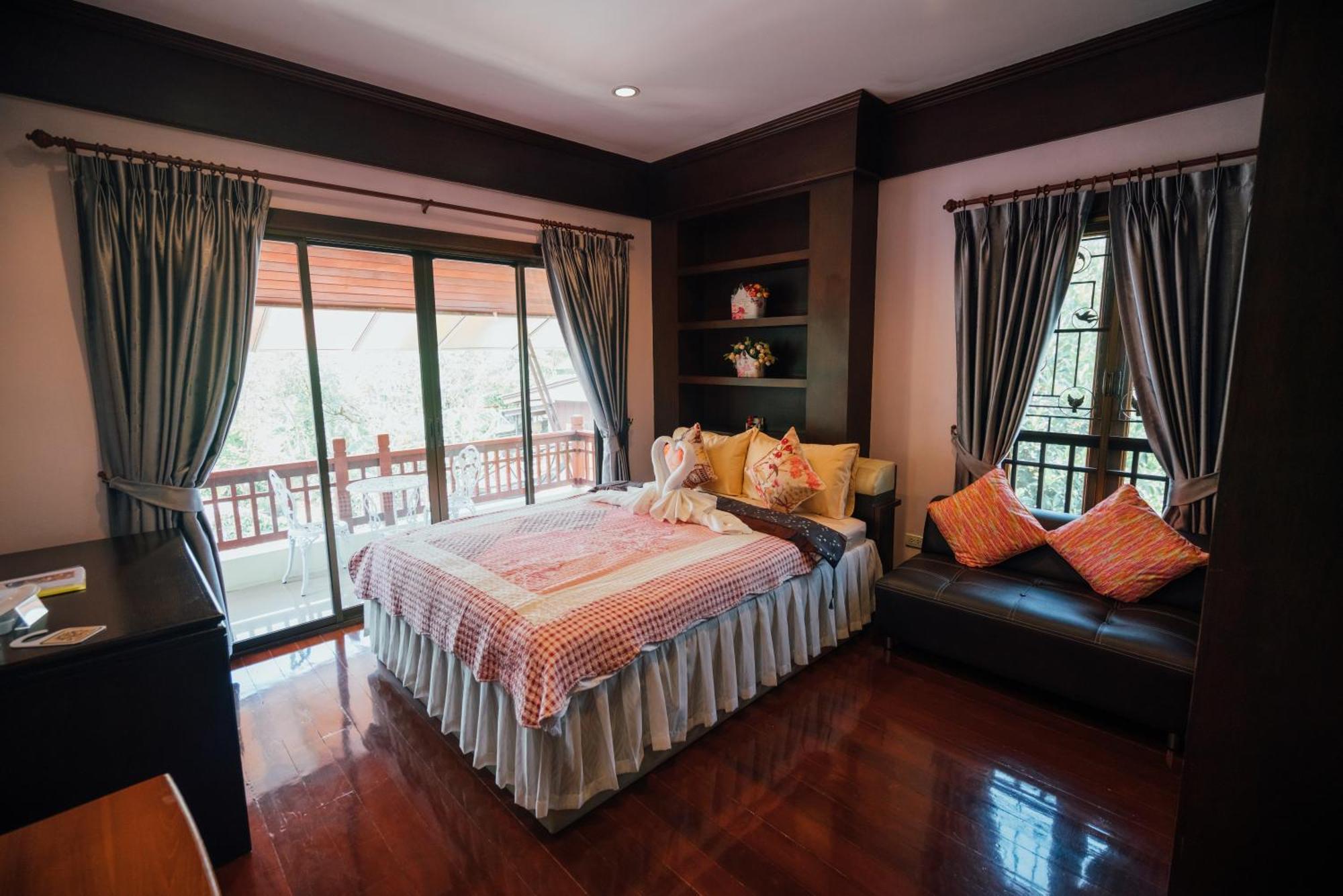Homestay Ban Thong U, The Landmark *