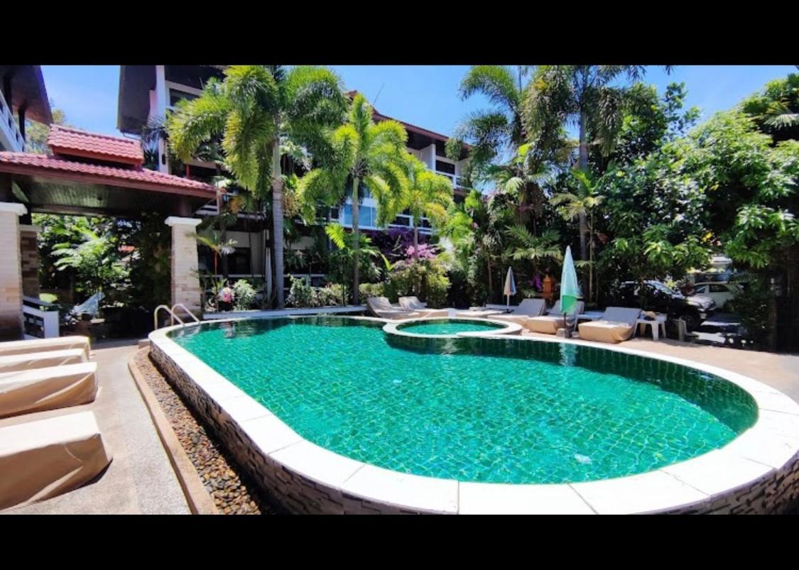 Perfect Hotel 2*