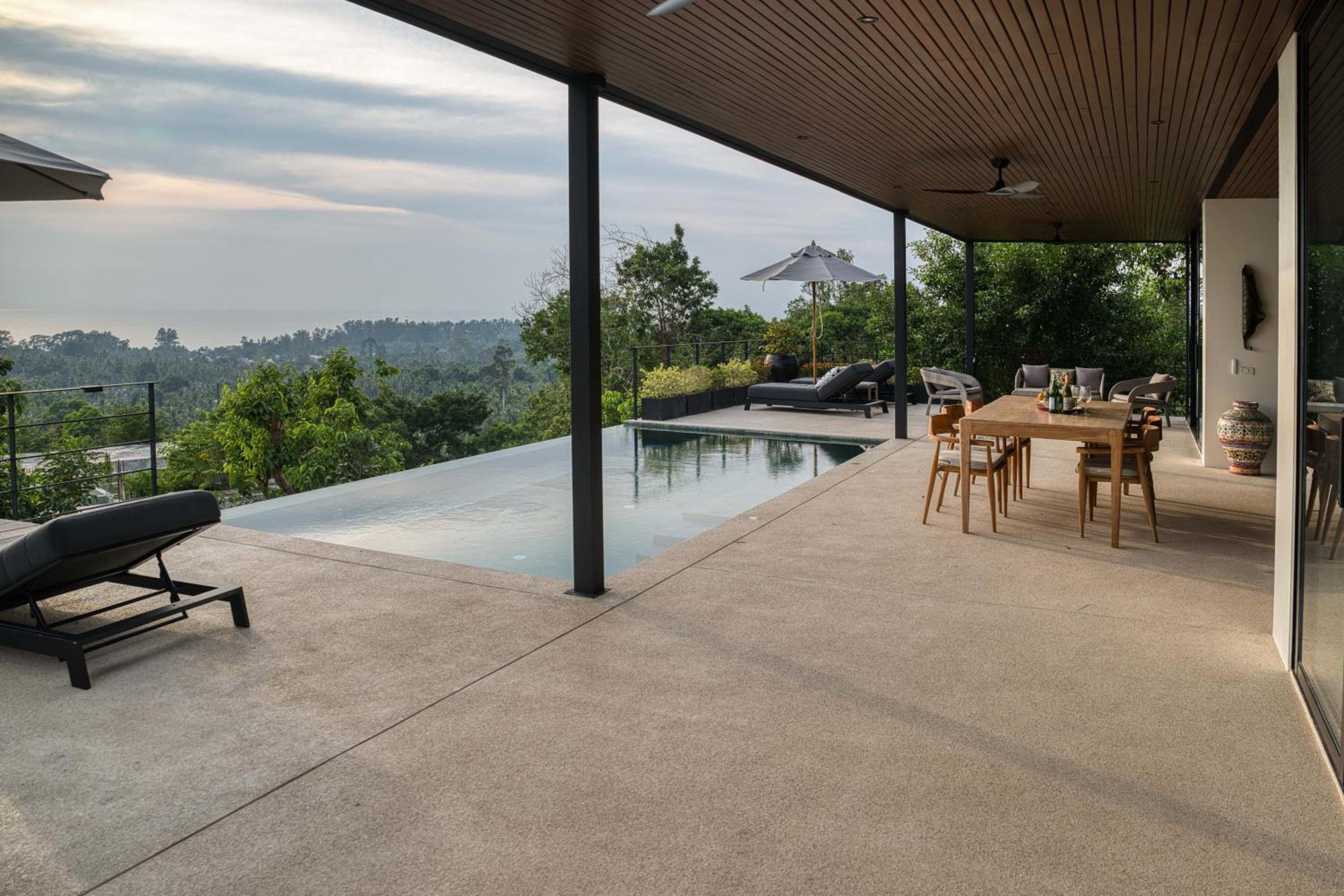 Azure Villa *