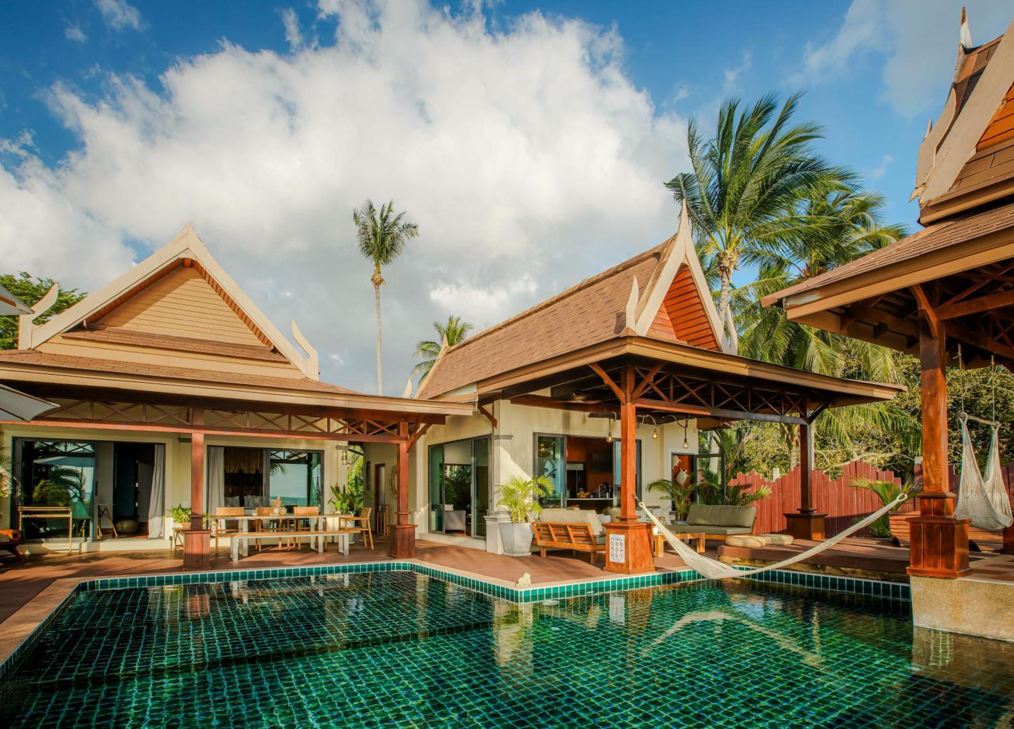 Villa Sun And Beachfront Pool