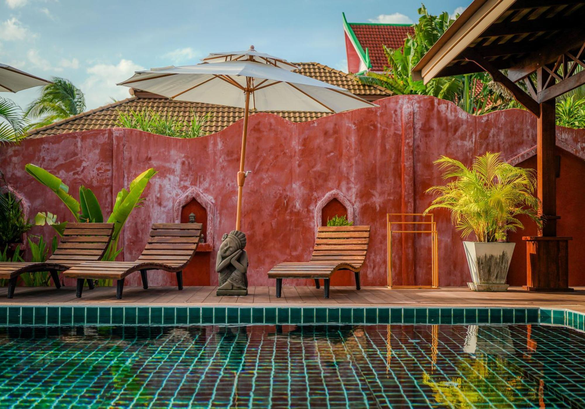 Sun And Beachfront Pool Ko Pha Ngan
