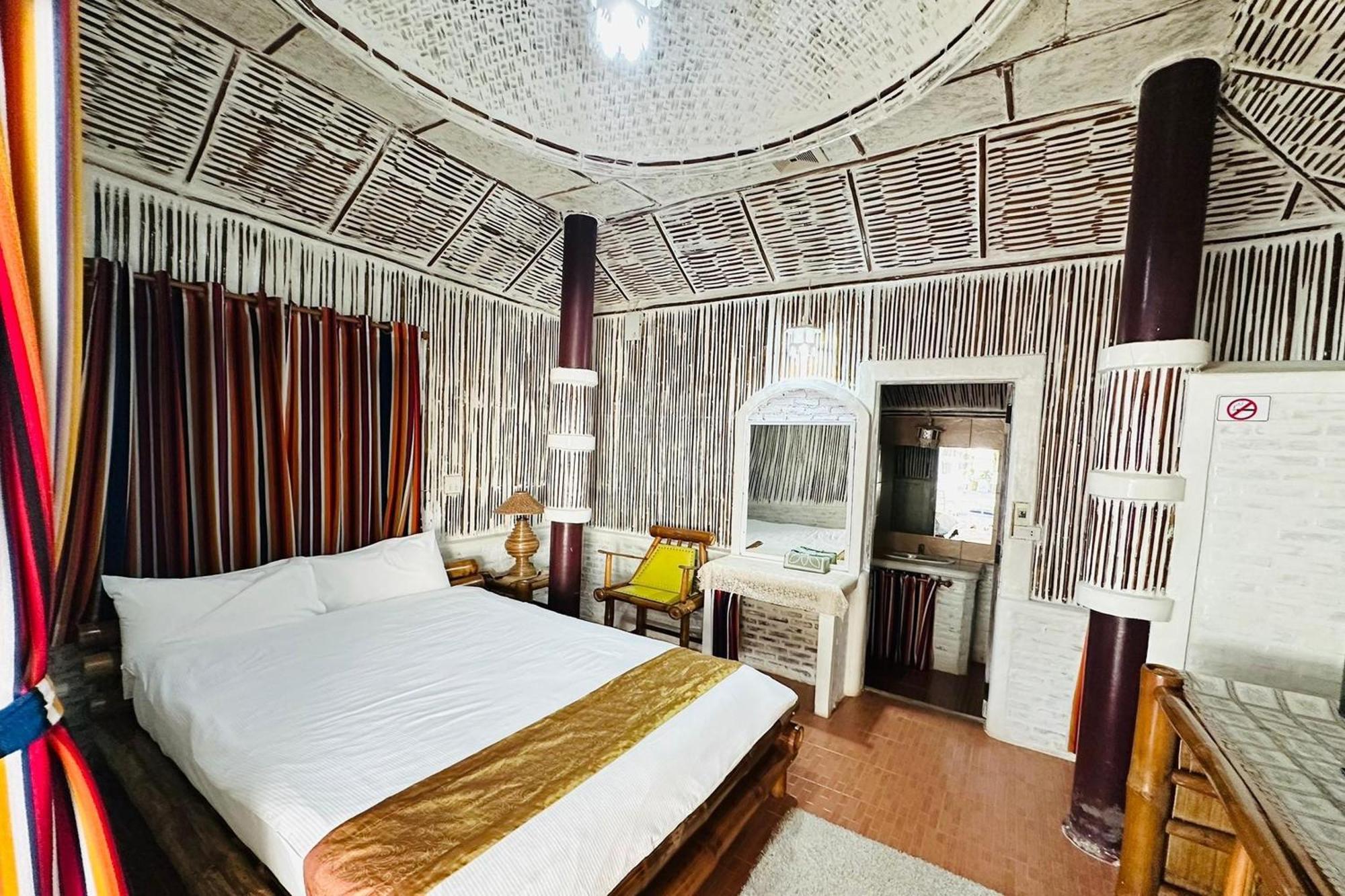 Hotel I Am 2*