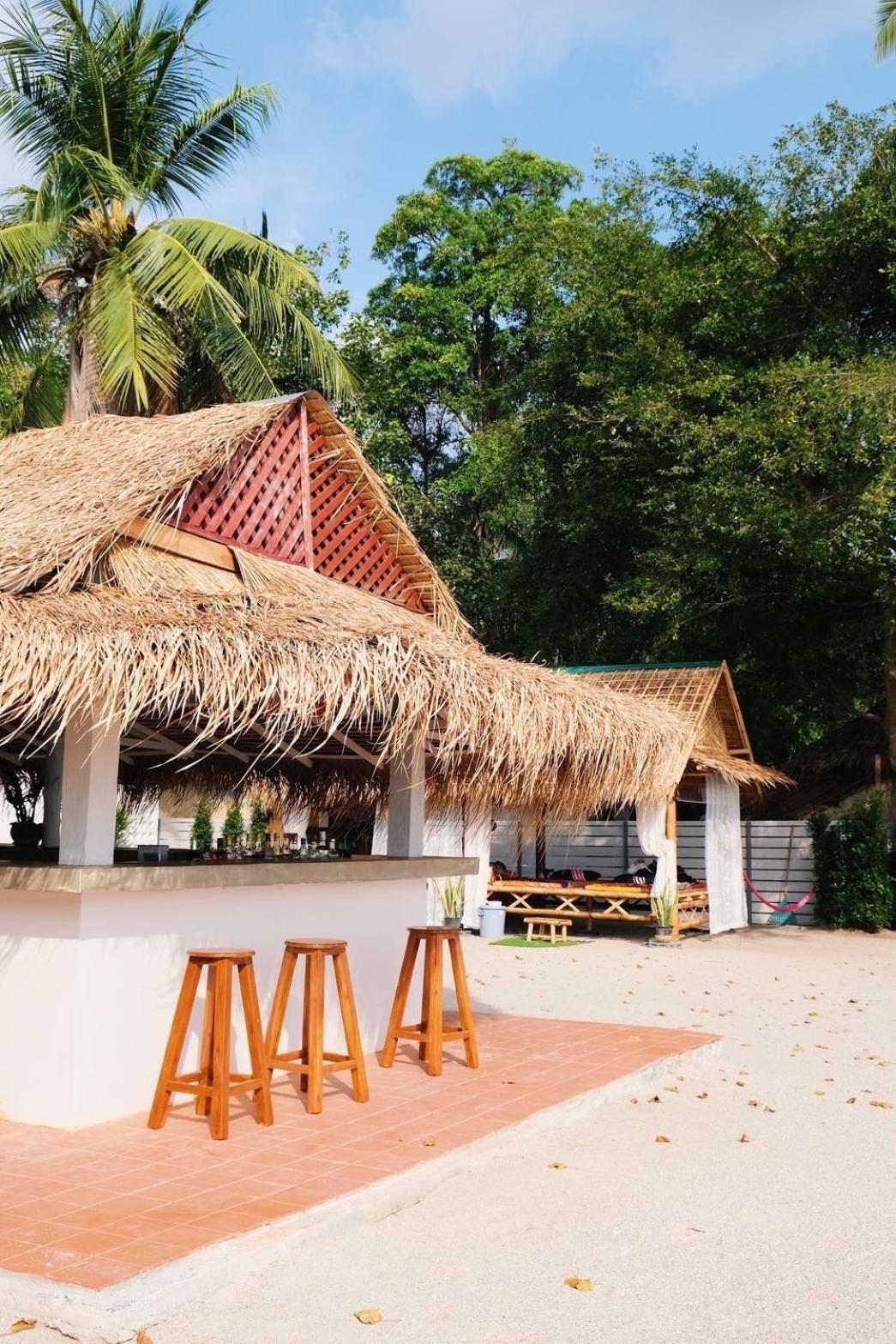 Sea Escapes Resort *