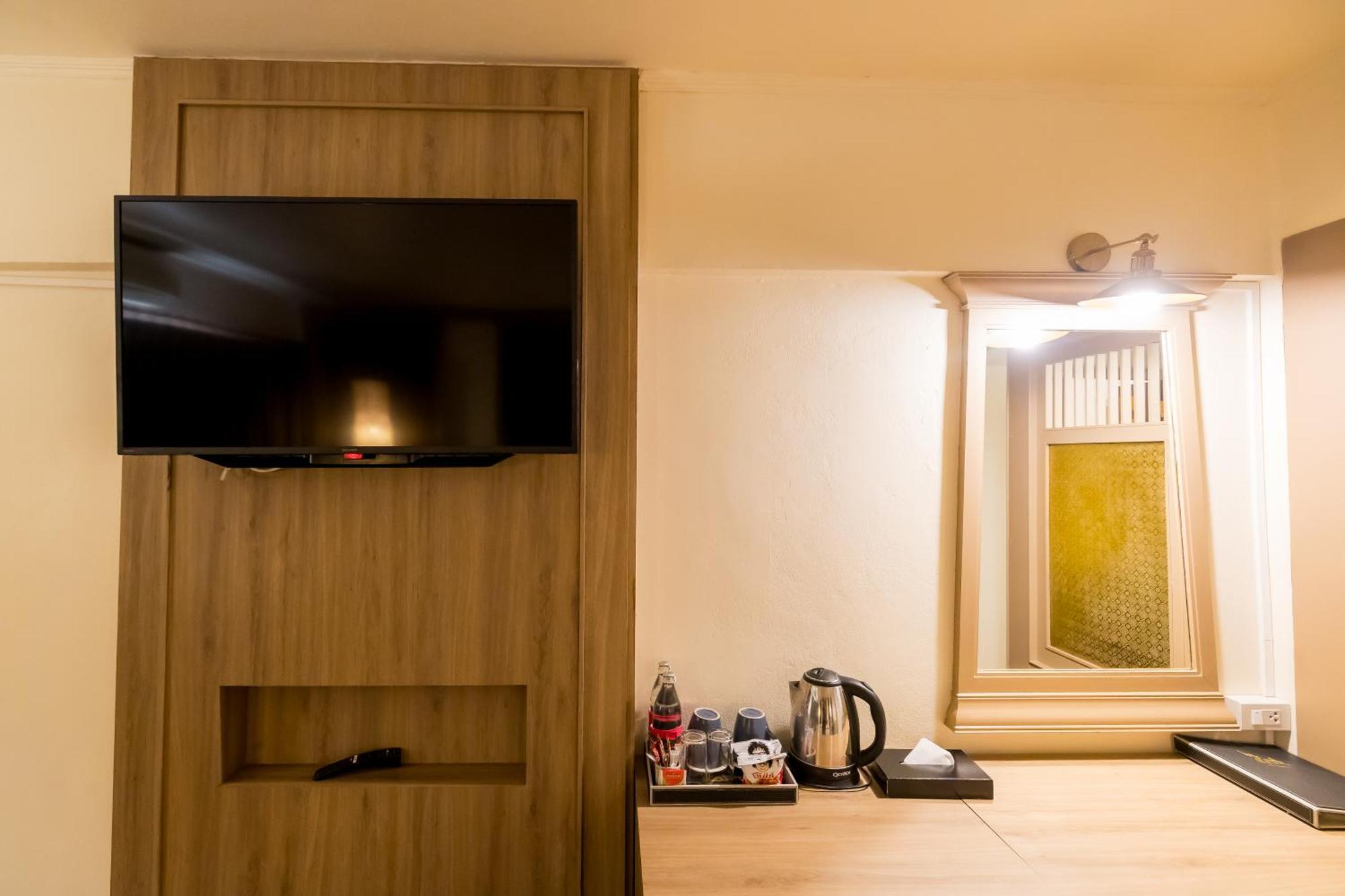 Nak Nakara Hotel-sha Extra Hotel 4*