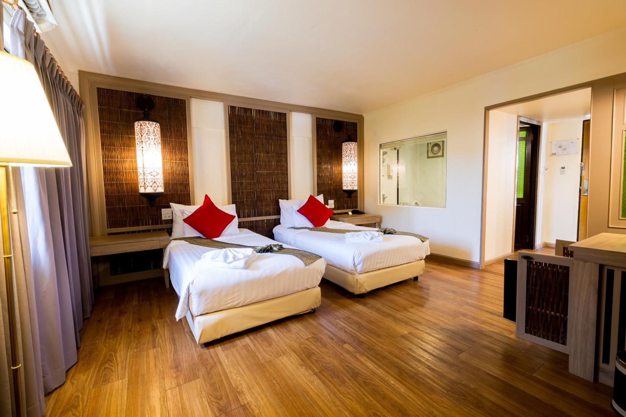 Nak Nakara Hotel-sha Extra 4*