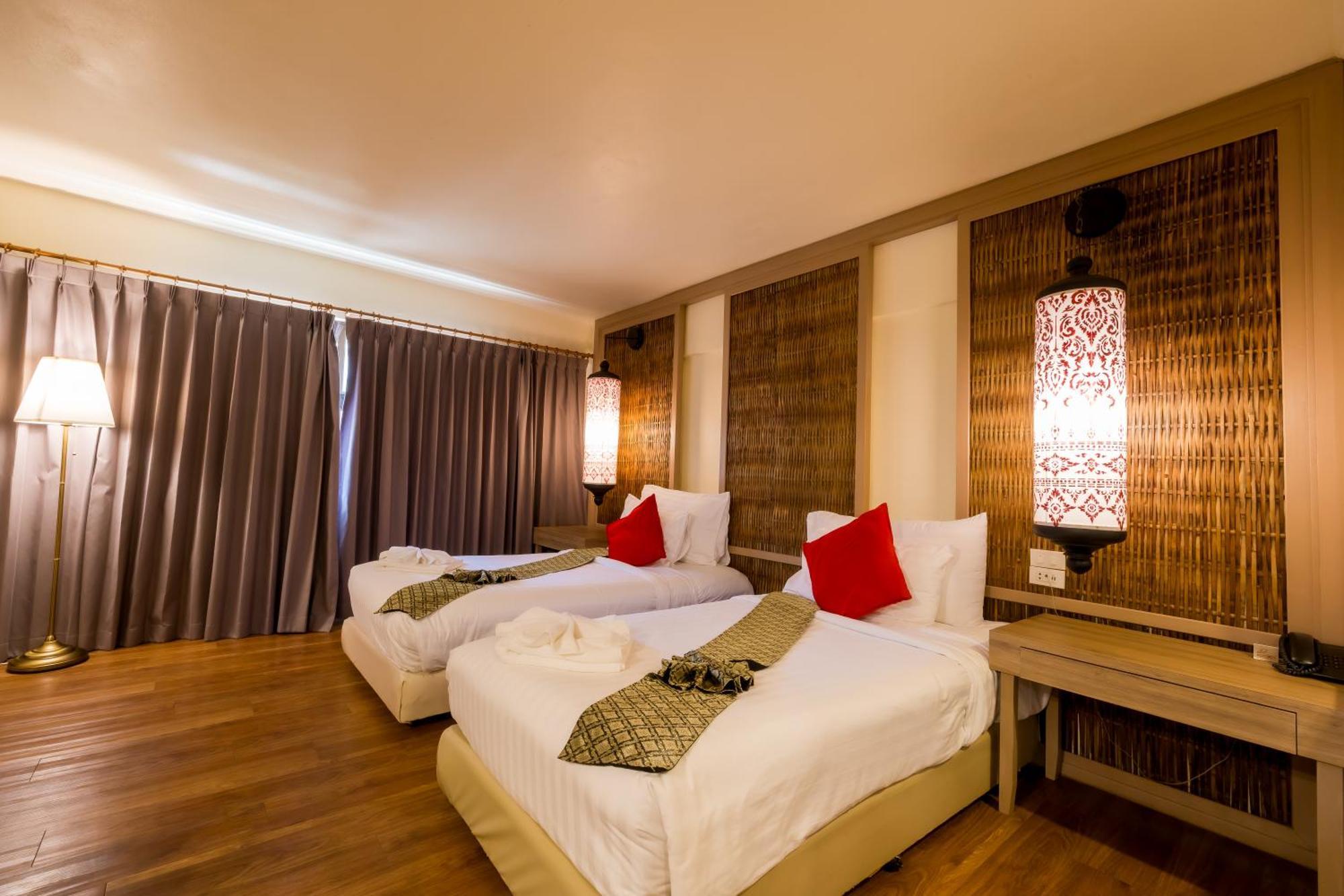 Nak Nakara Hotel-sha Extra Hotel 4*