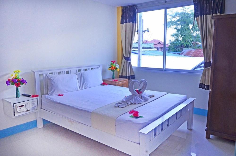 Aparthotel J 2*