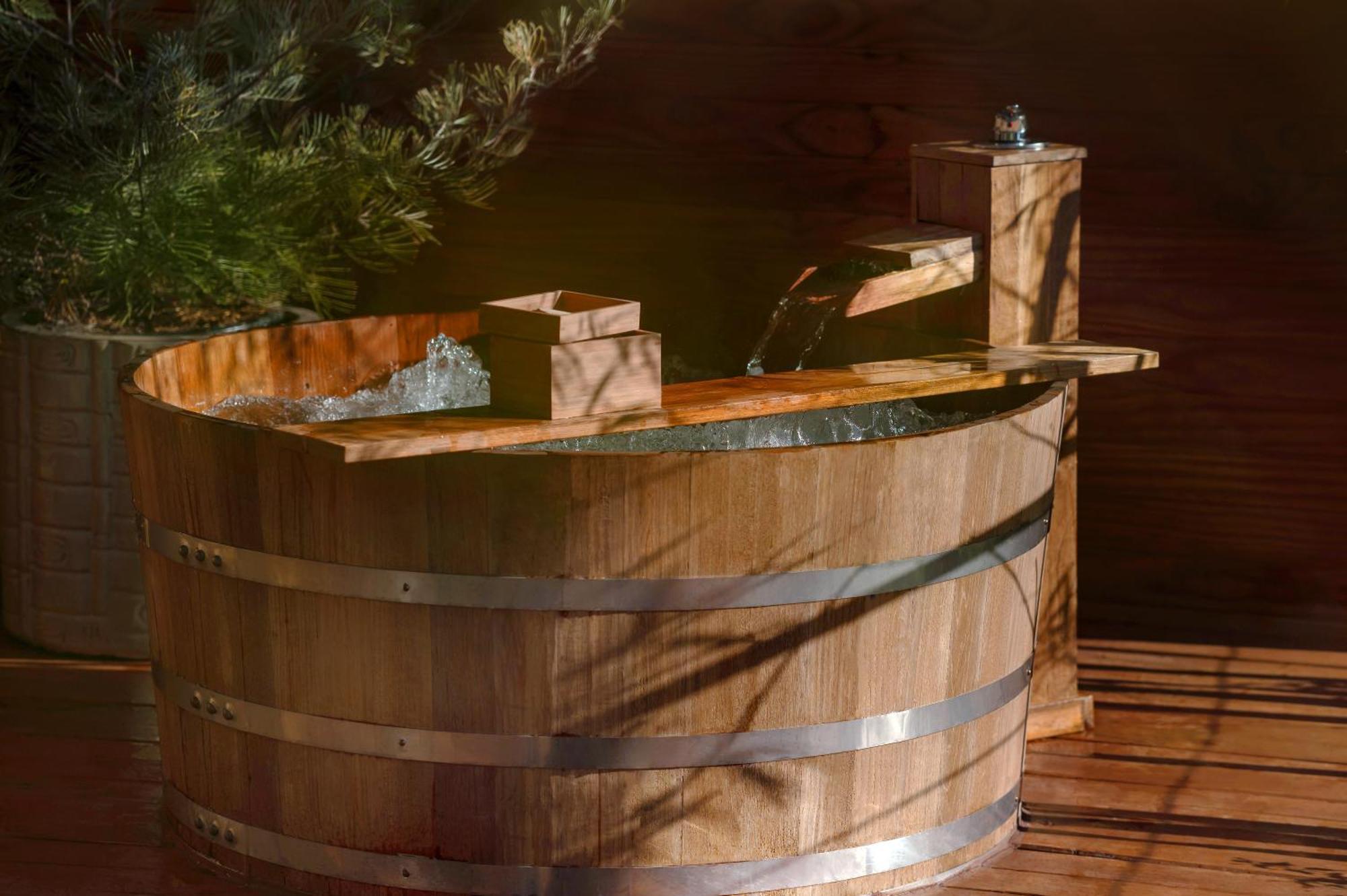 Resort Onsen At Moncham Mae Rim