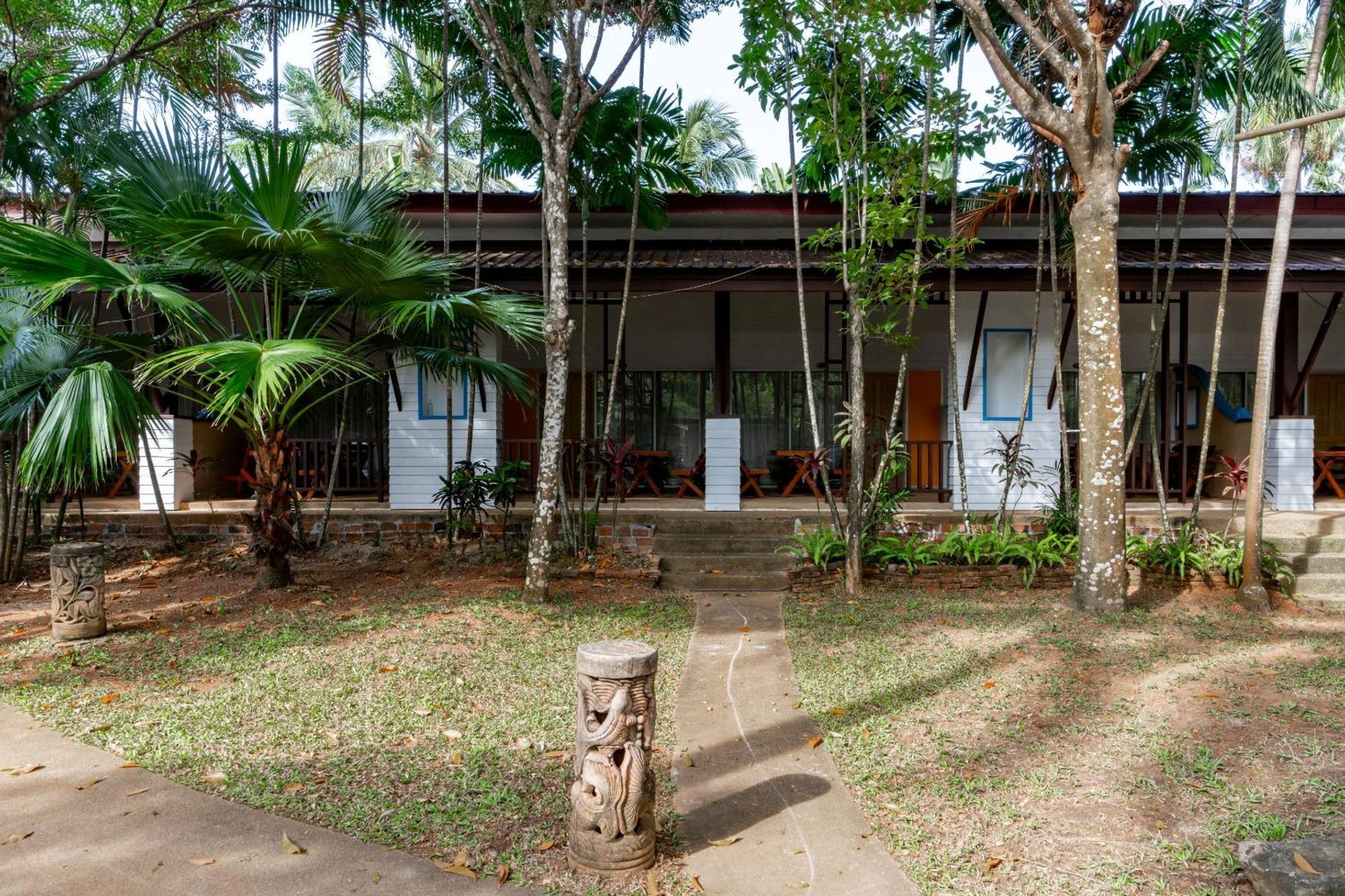 Timber House Resort