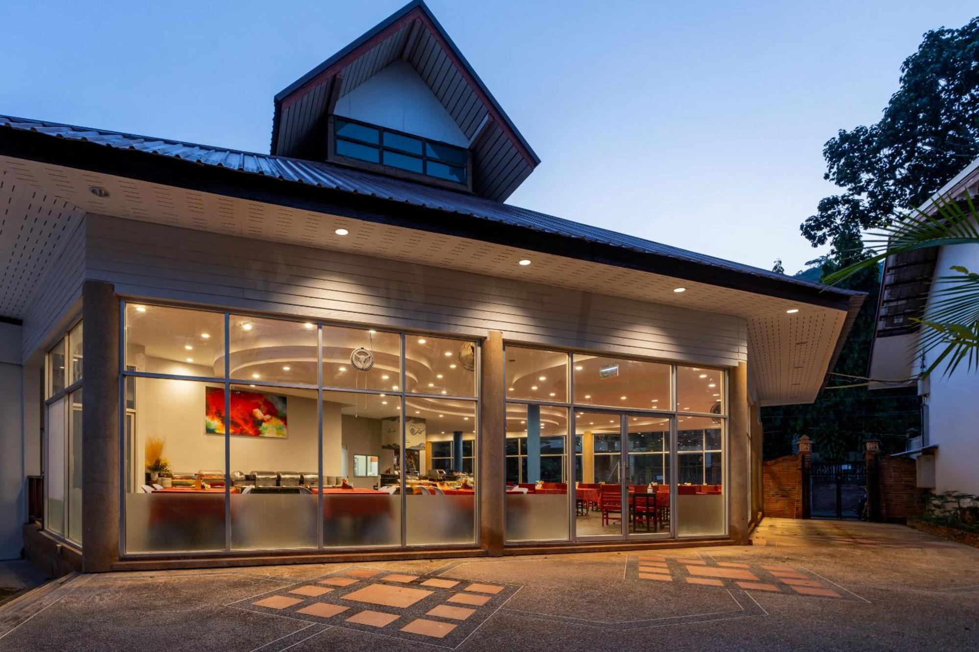 Timber House Resort