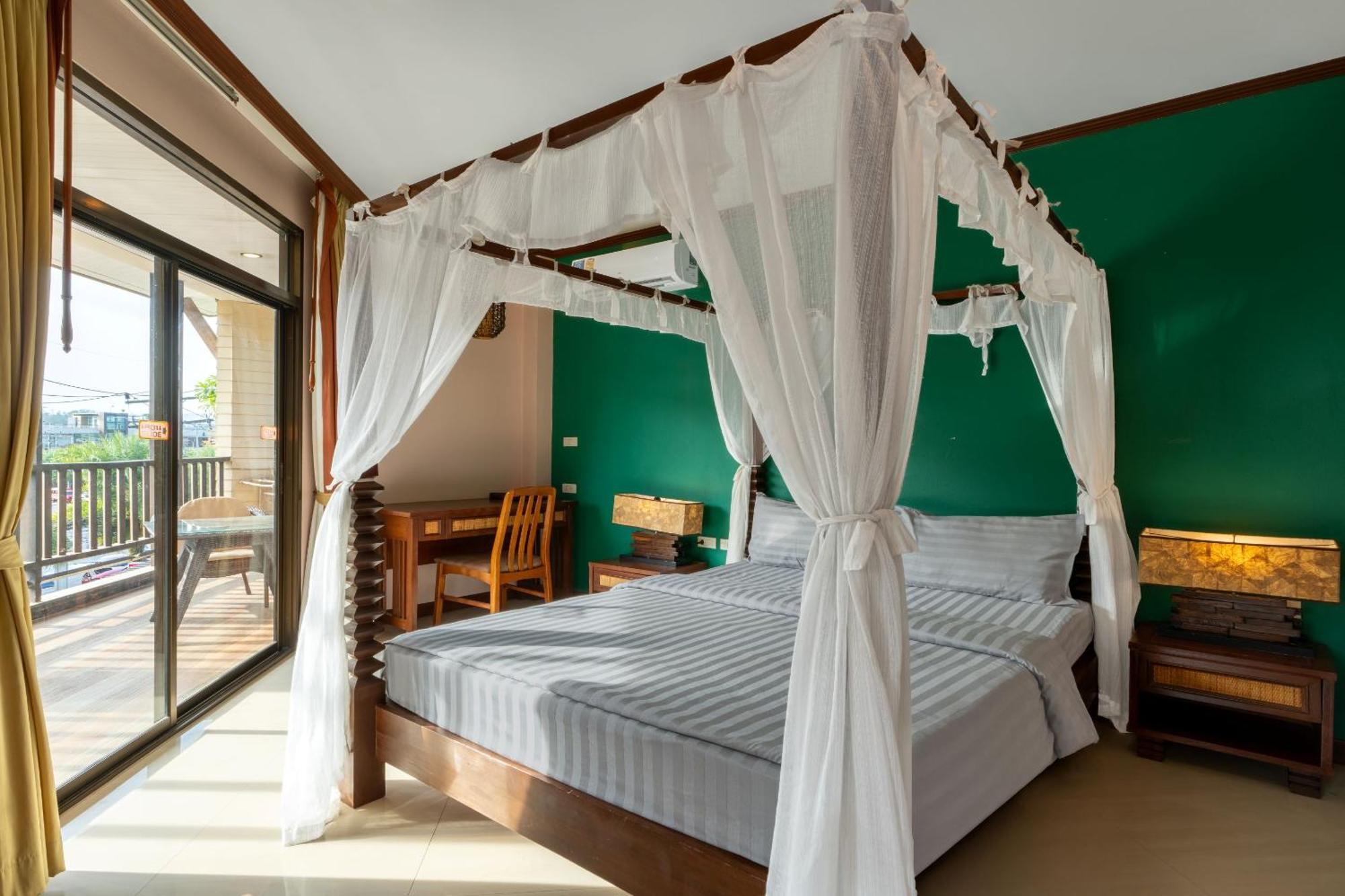Timber House Resort