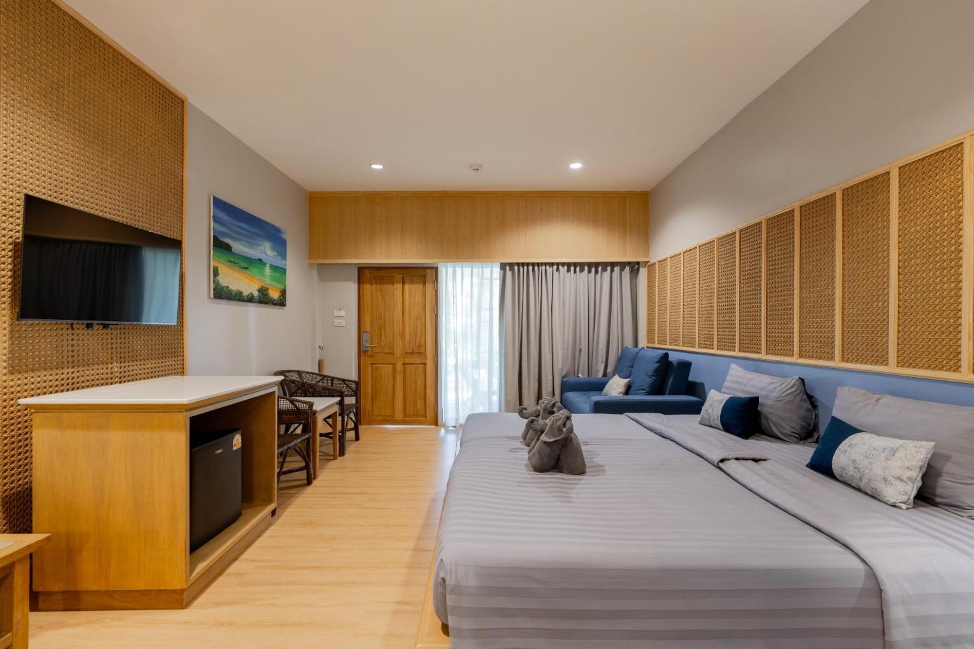 Timber House Resort 3*