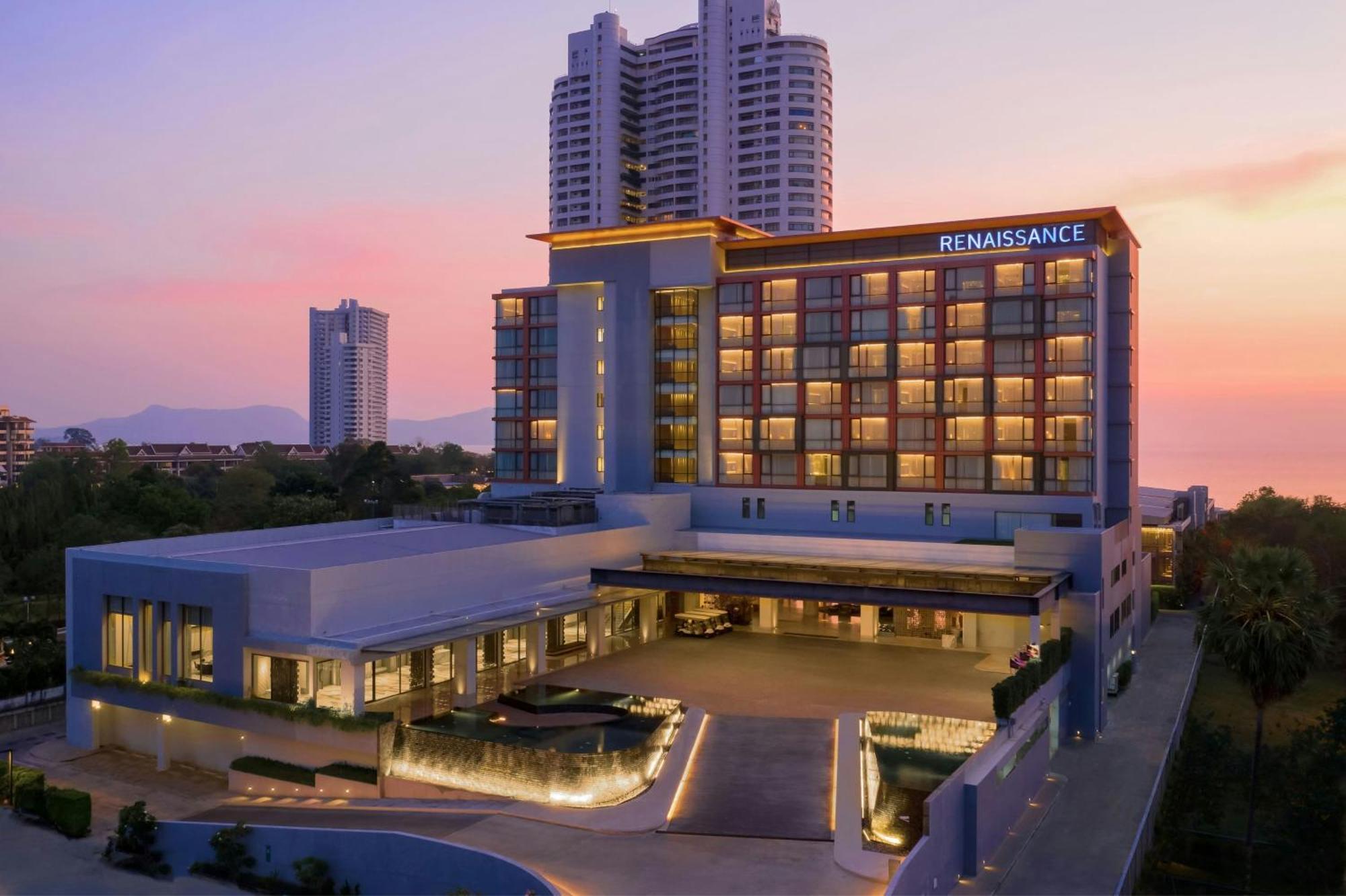 Renaissance Pattaya & 5*