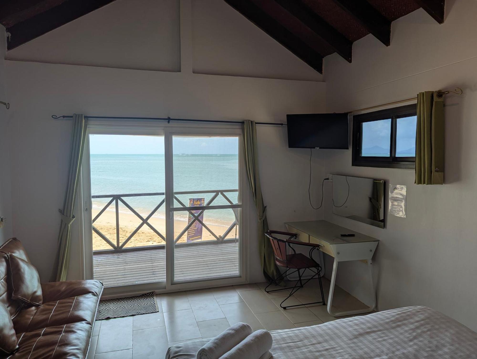 Moonhut Hotel Mae Nam