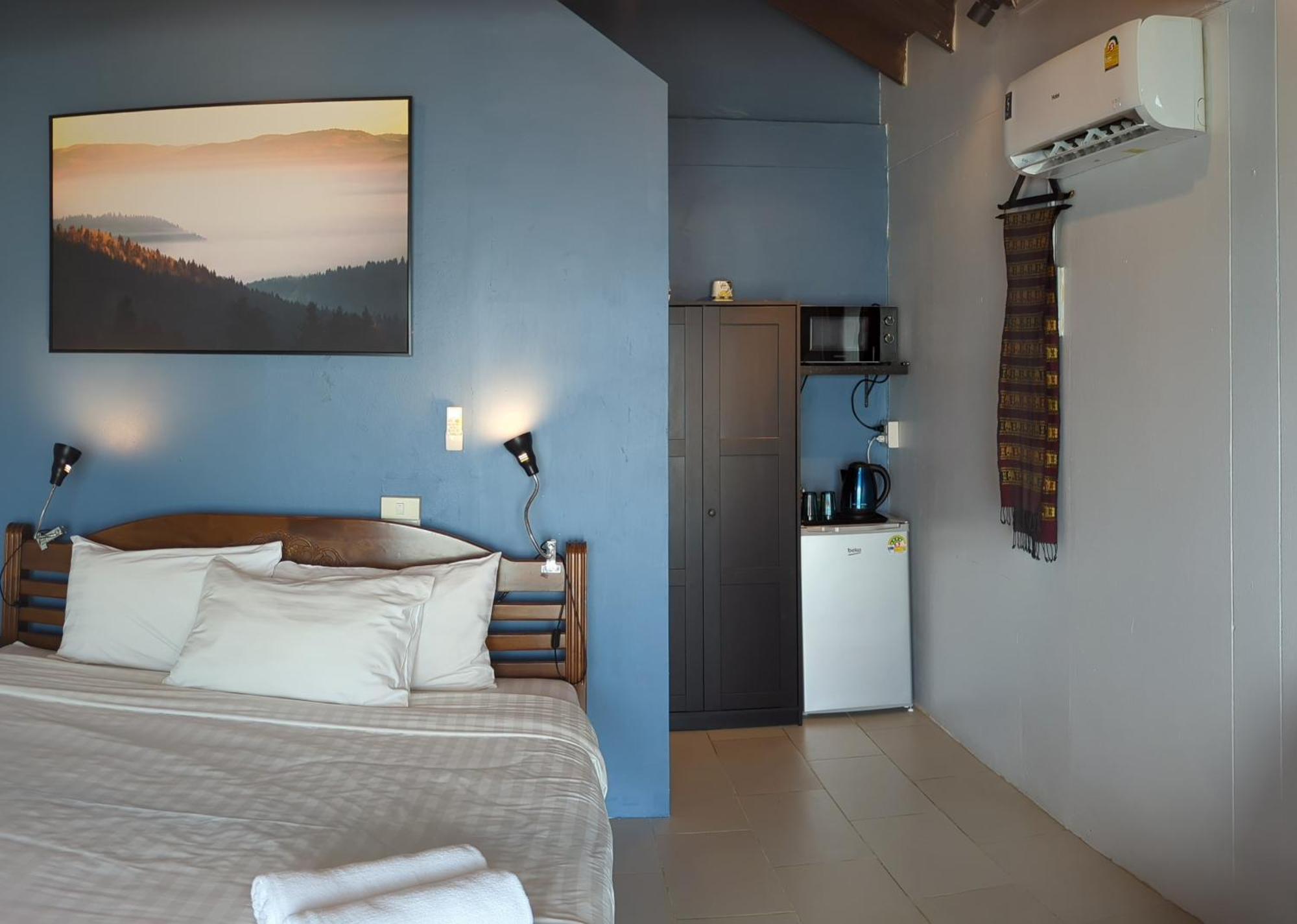 Moonhut 2* Mae Nam