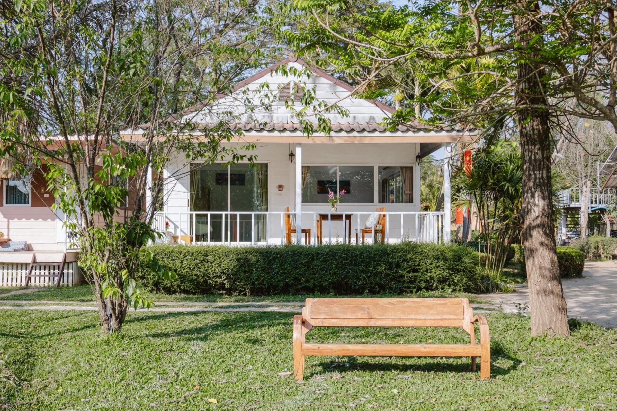 Resort Baan Riverside