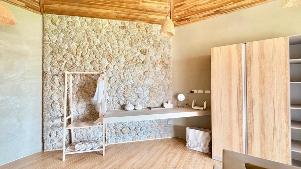Dana - 2br Sea View And 1 Villa *