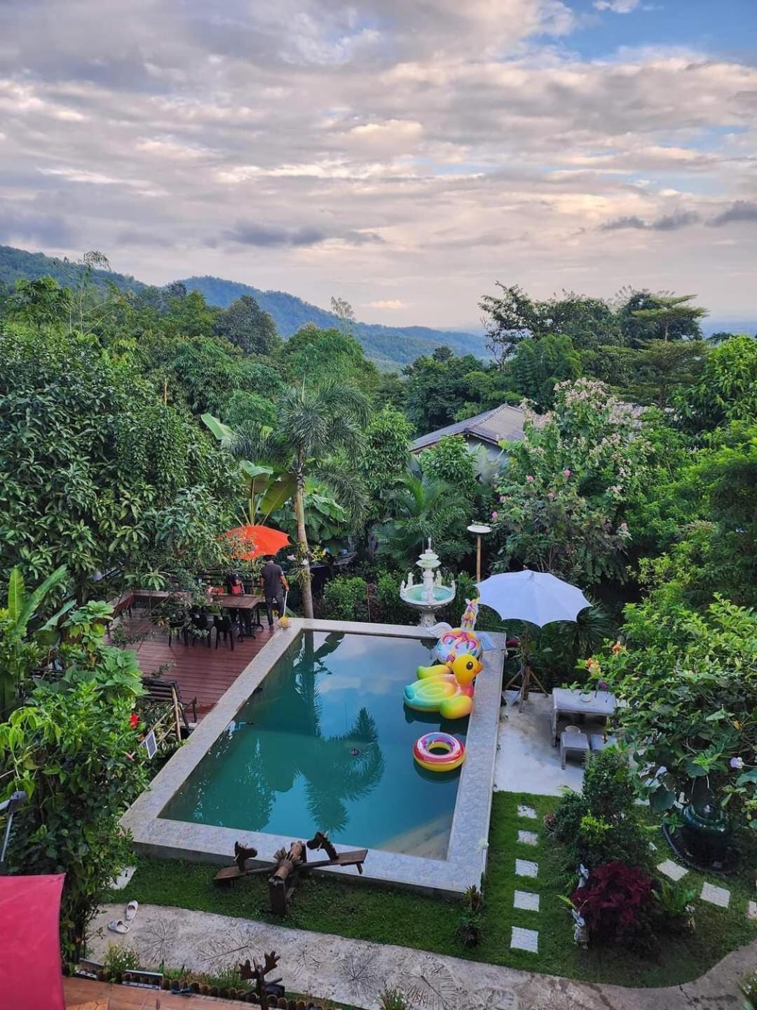 บ้านภูคำฟ้า ดอยปู่ไข่ Baan Phu Kham Fah Hotel Chiang Rai
