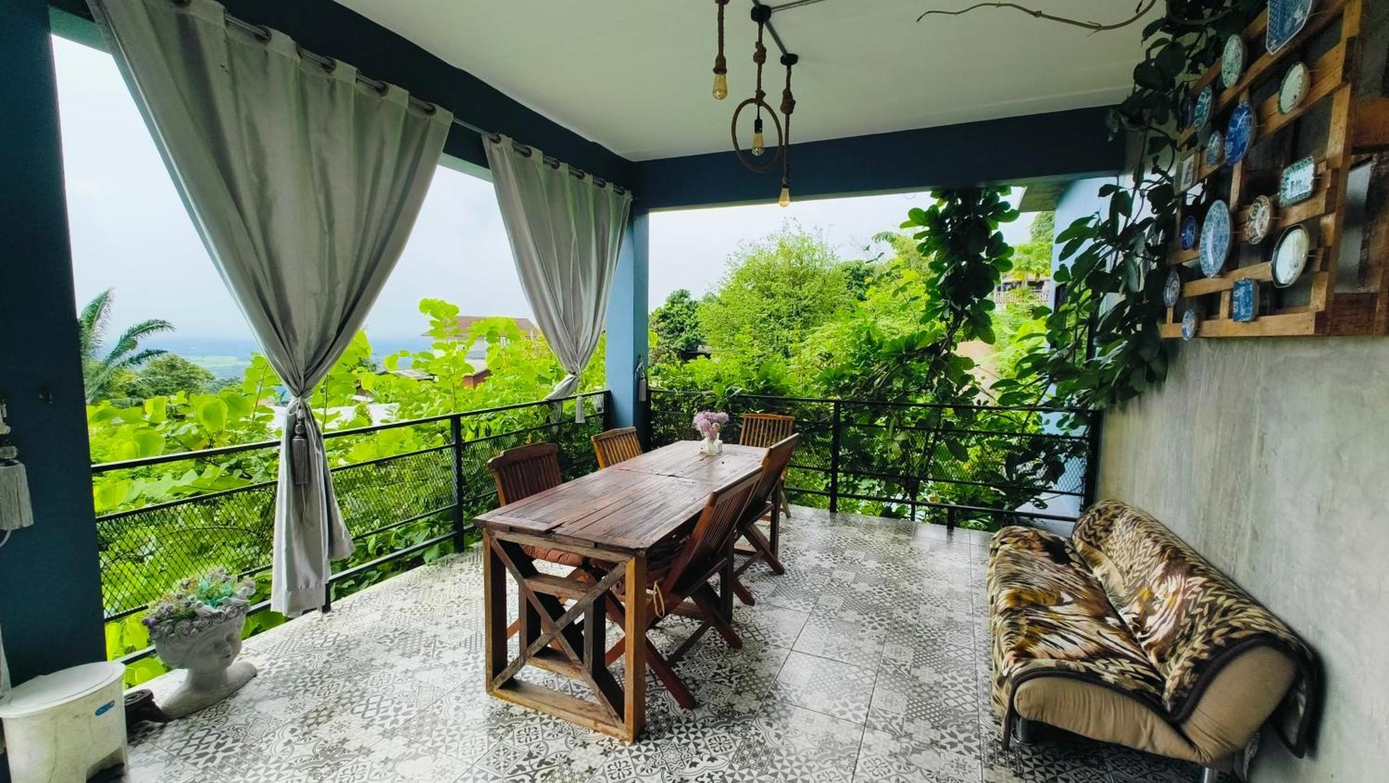 บ้านภูคำฟ้า ดอยปู่ไข่ Baan Phu Kham Fah Chiang Rai