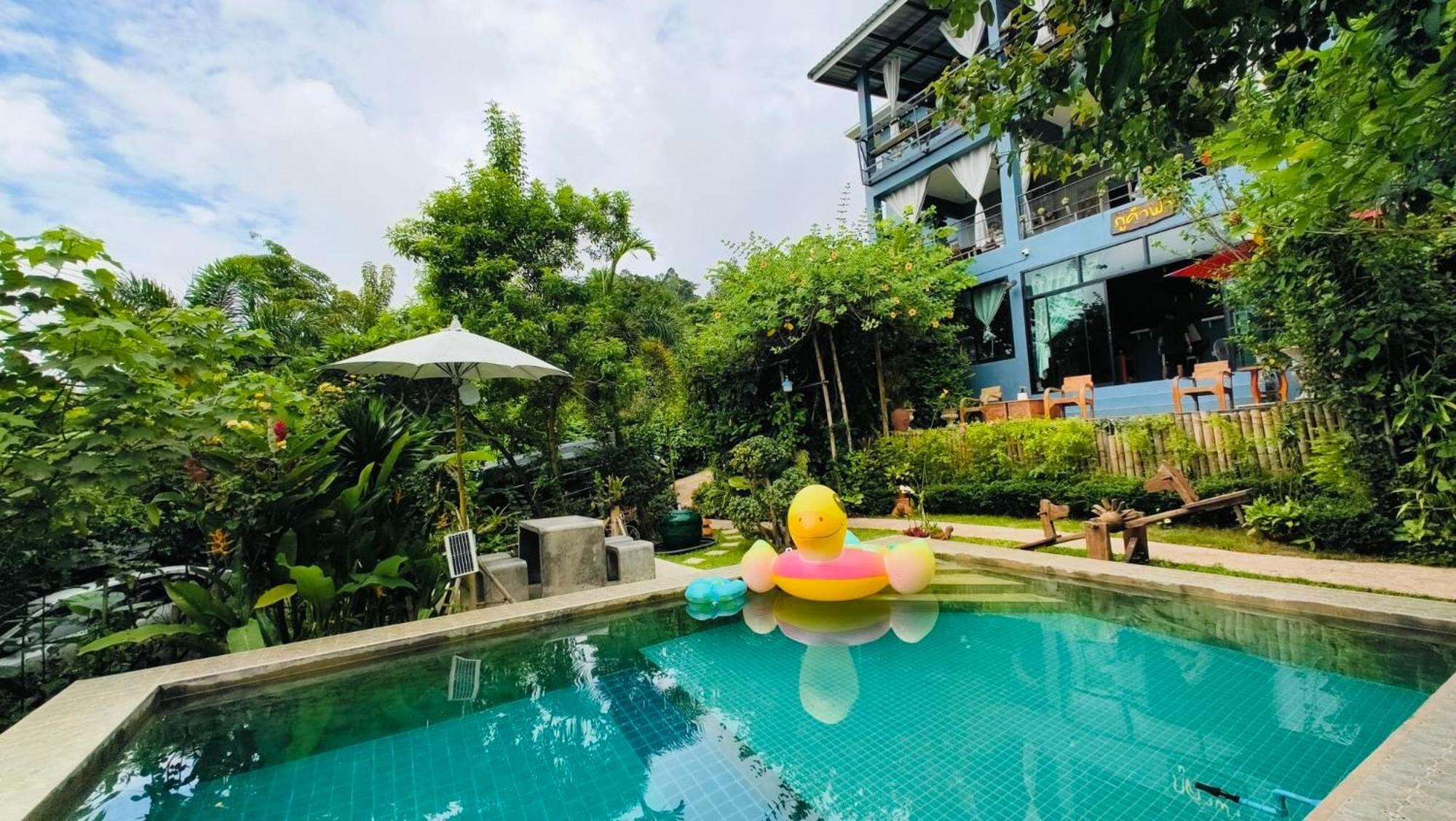 บ้านภูคำฟ้า ดอยปู่ไข่ Baan Phu Kham Fah