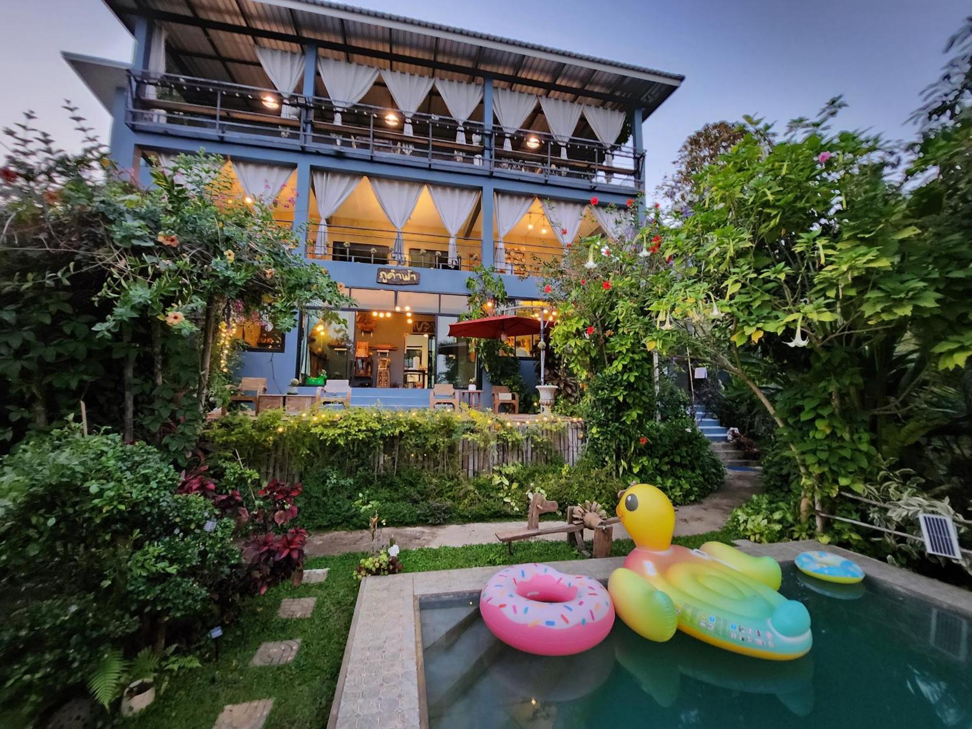 บ้านภูคำฟ้า ดอยปู่ไข่ Baan Phu Kham Fah Hotel 4*