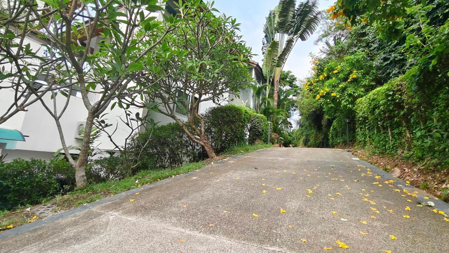 Monsoon Villa *