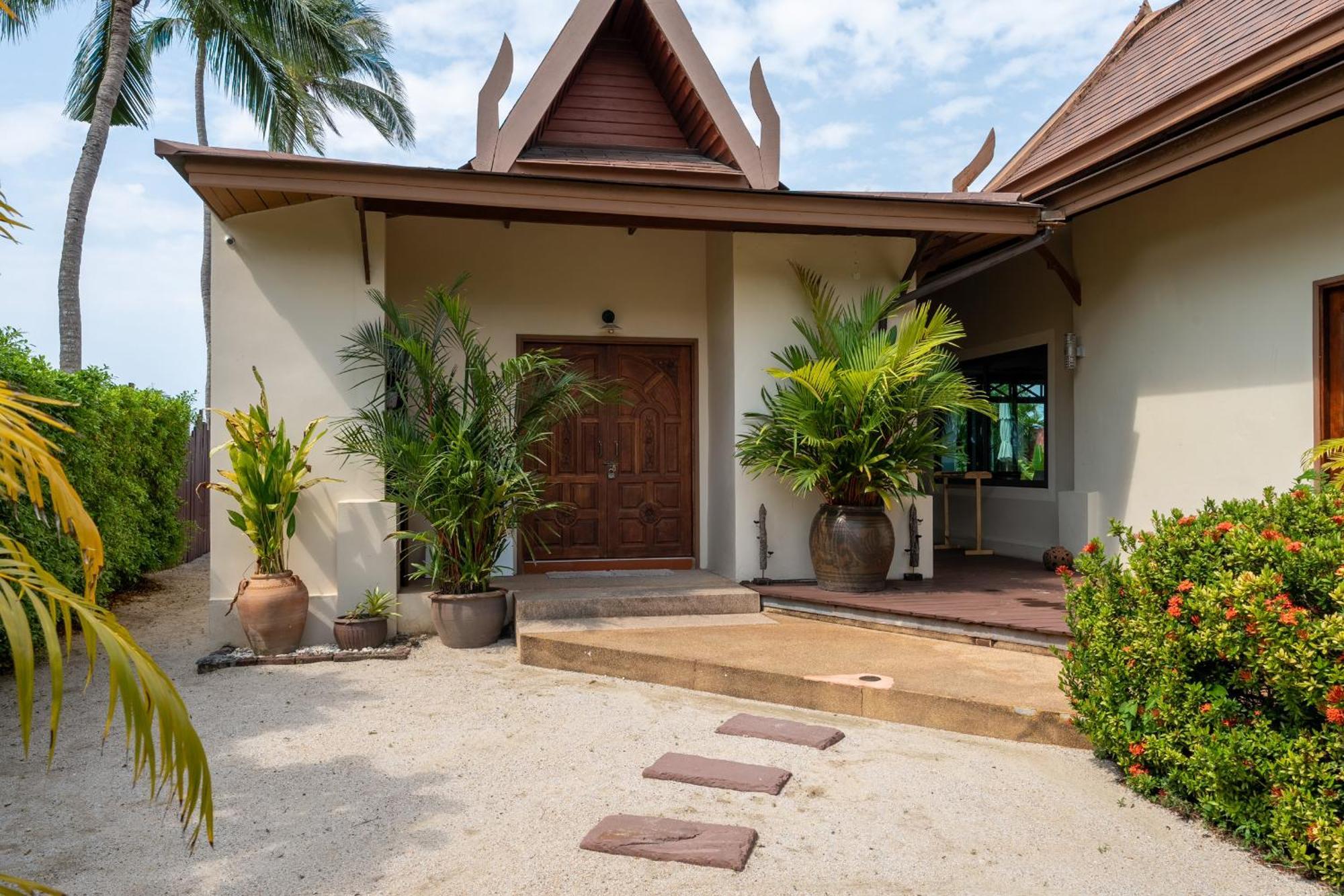Villa Sun And Beachfront Pool *