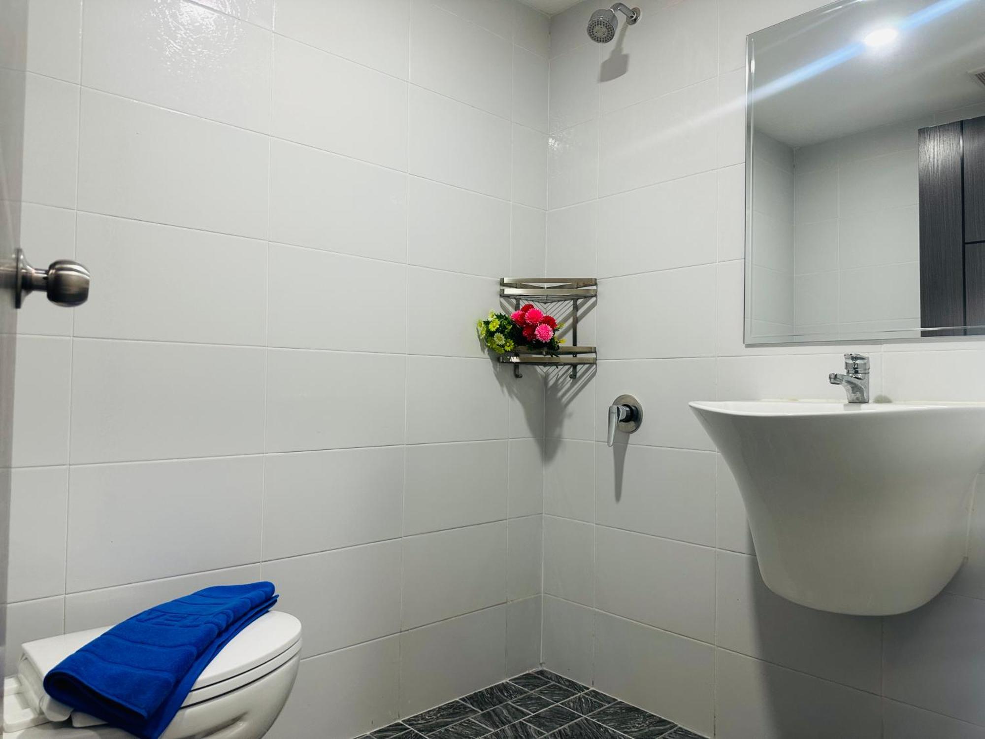 Location Apartments, 2 Bedrooms Apartment *