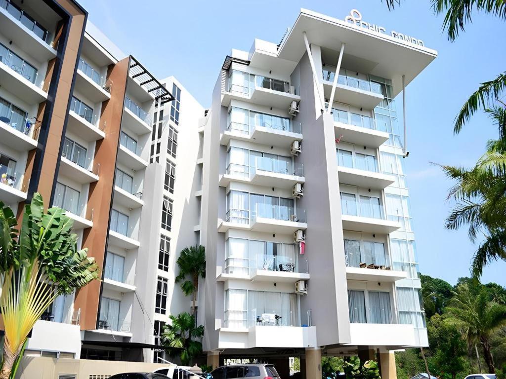 Hotel Chic Residences At Karon 3*