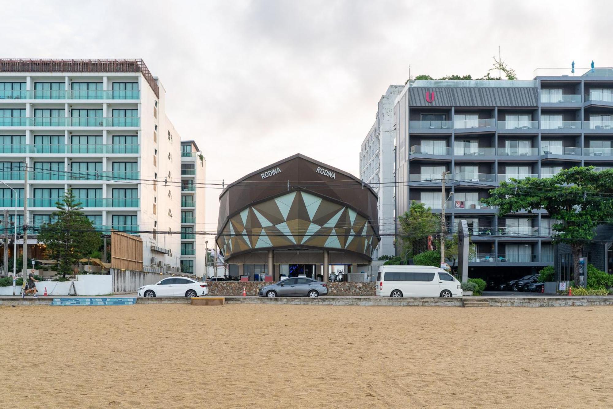 Rodina Jomtien Beach