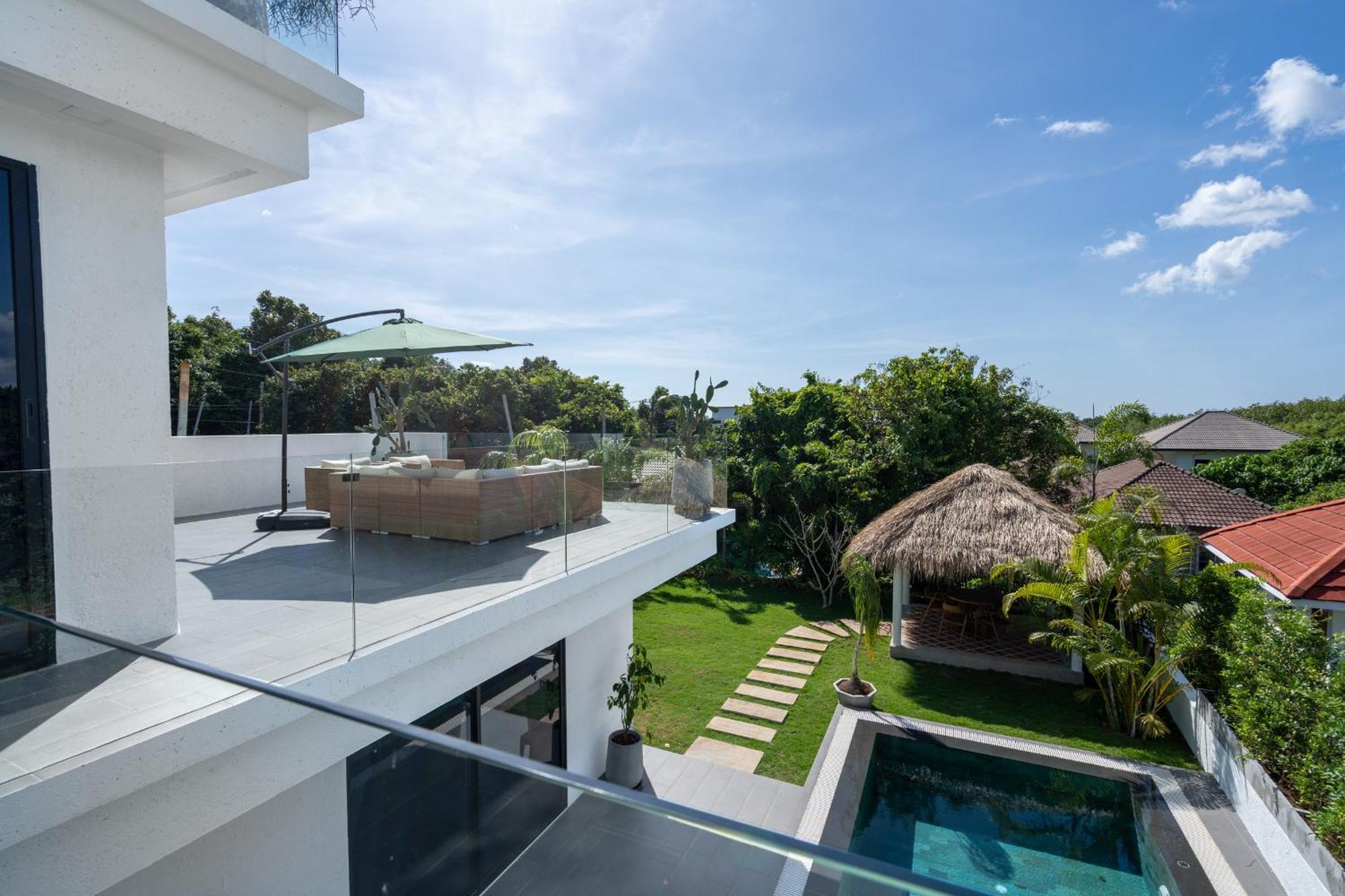 Lila Villa *