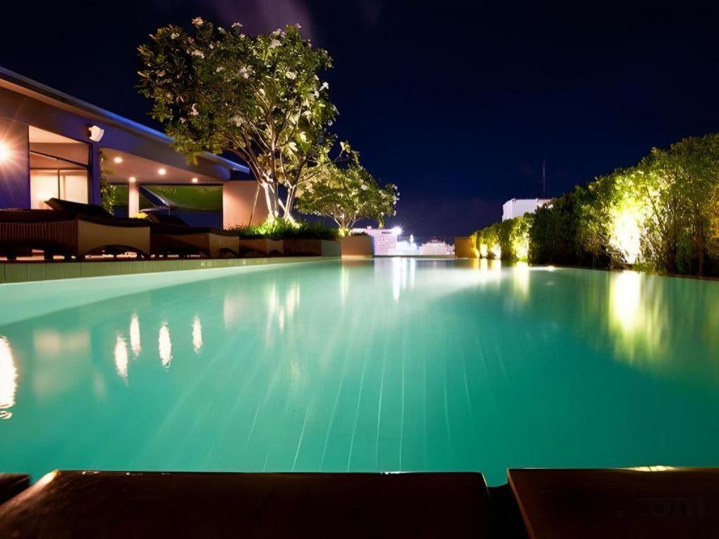 Page 10 Hotel 4*