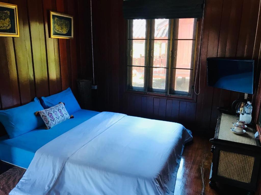Nai Khun Khao Resort 3*