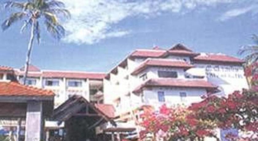 Banyan Hotel 3*