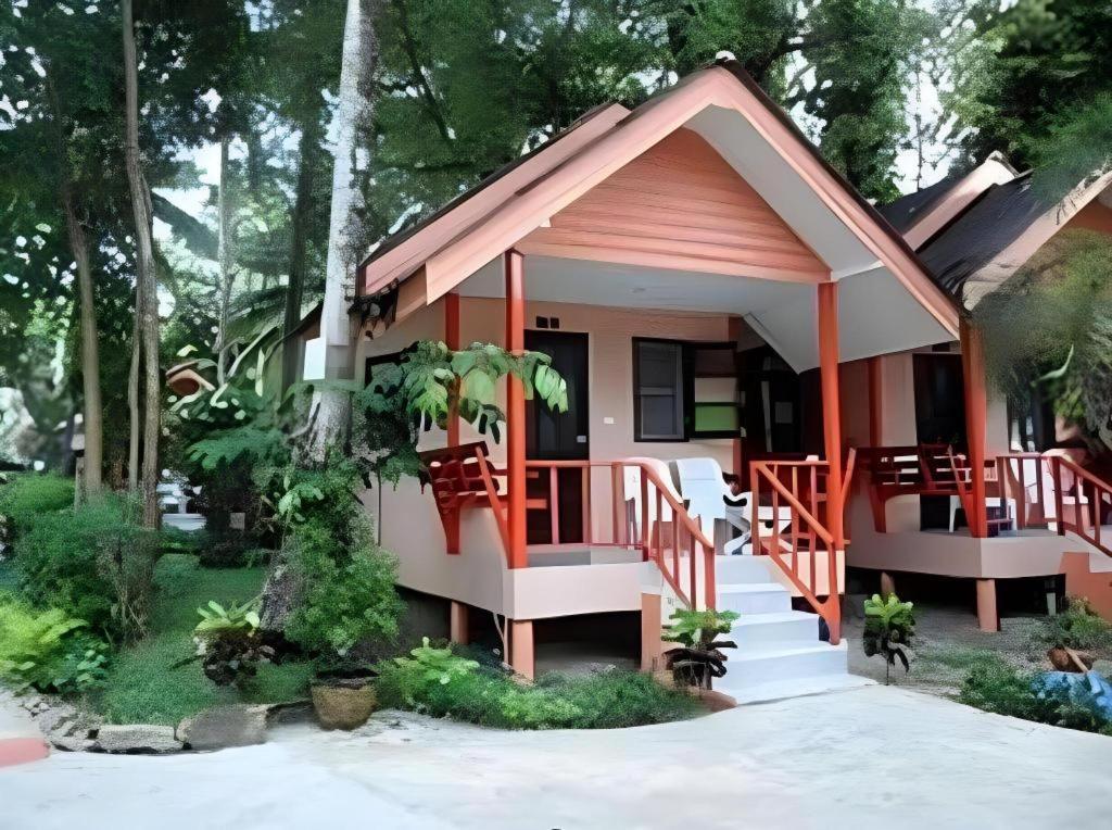 Sea Flower Resort
