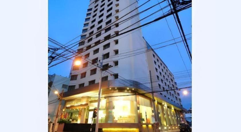 Hotel Mayflower Grande 3*