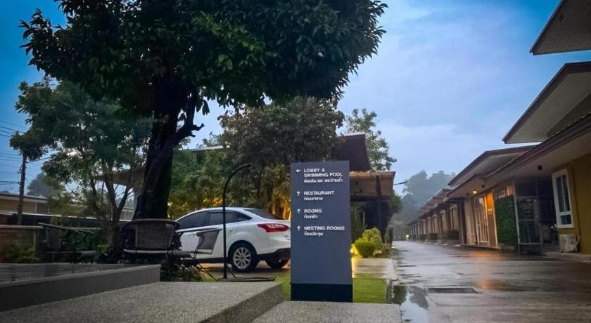 Resort Seree Grand