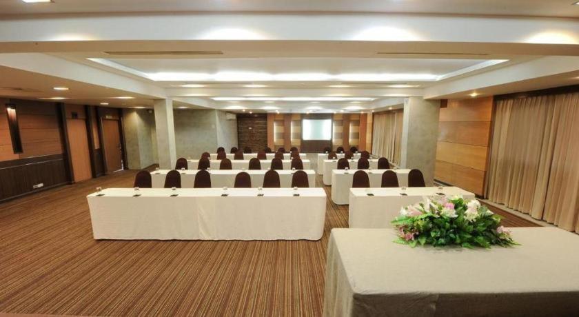 Garden Hotel 3*