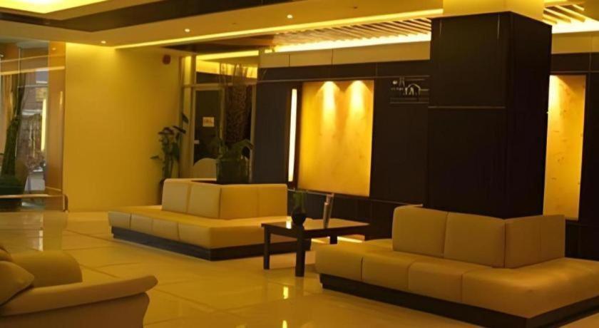 R-con 3* Pattaya