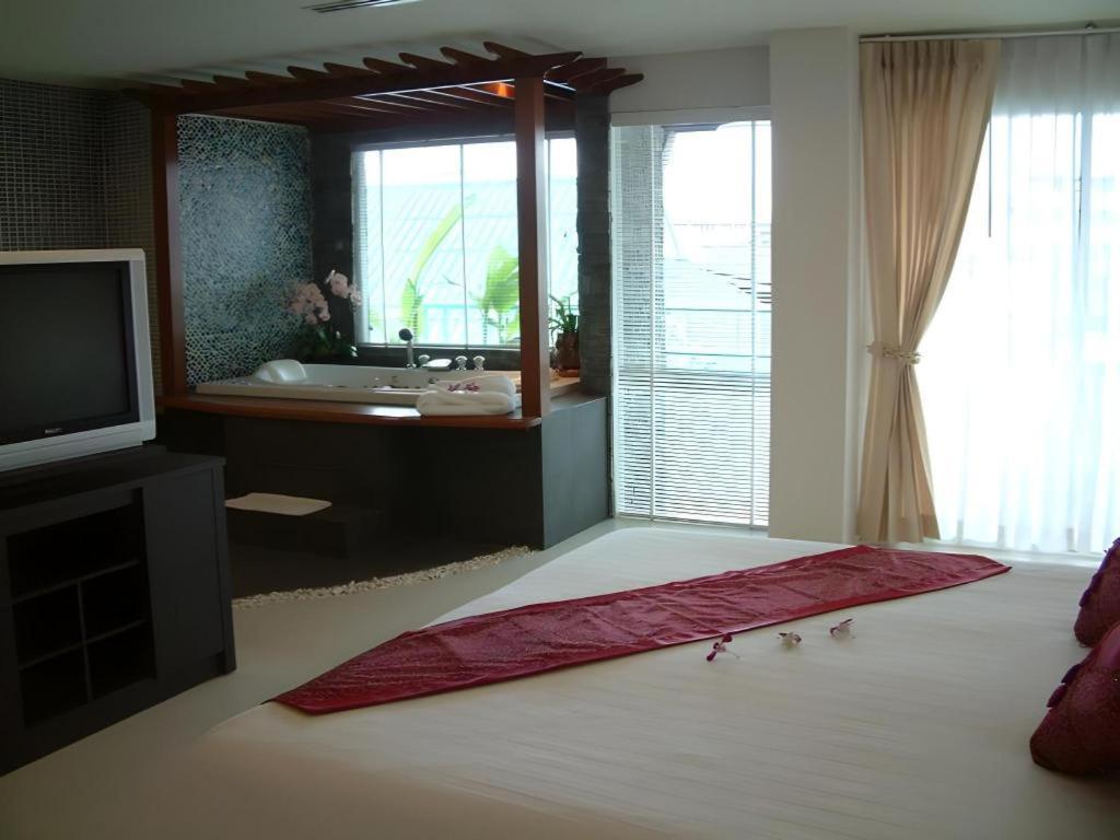 Avenue 3* HHQ