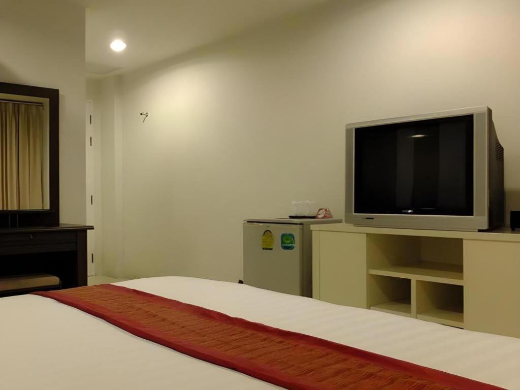 Avenue 3* HHQ