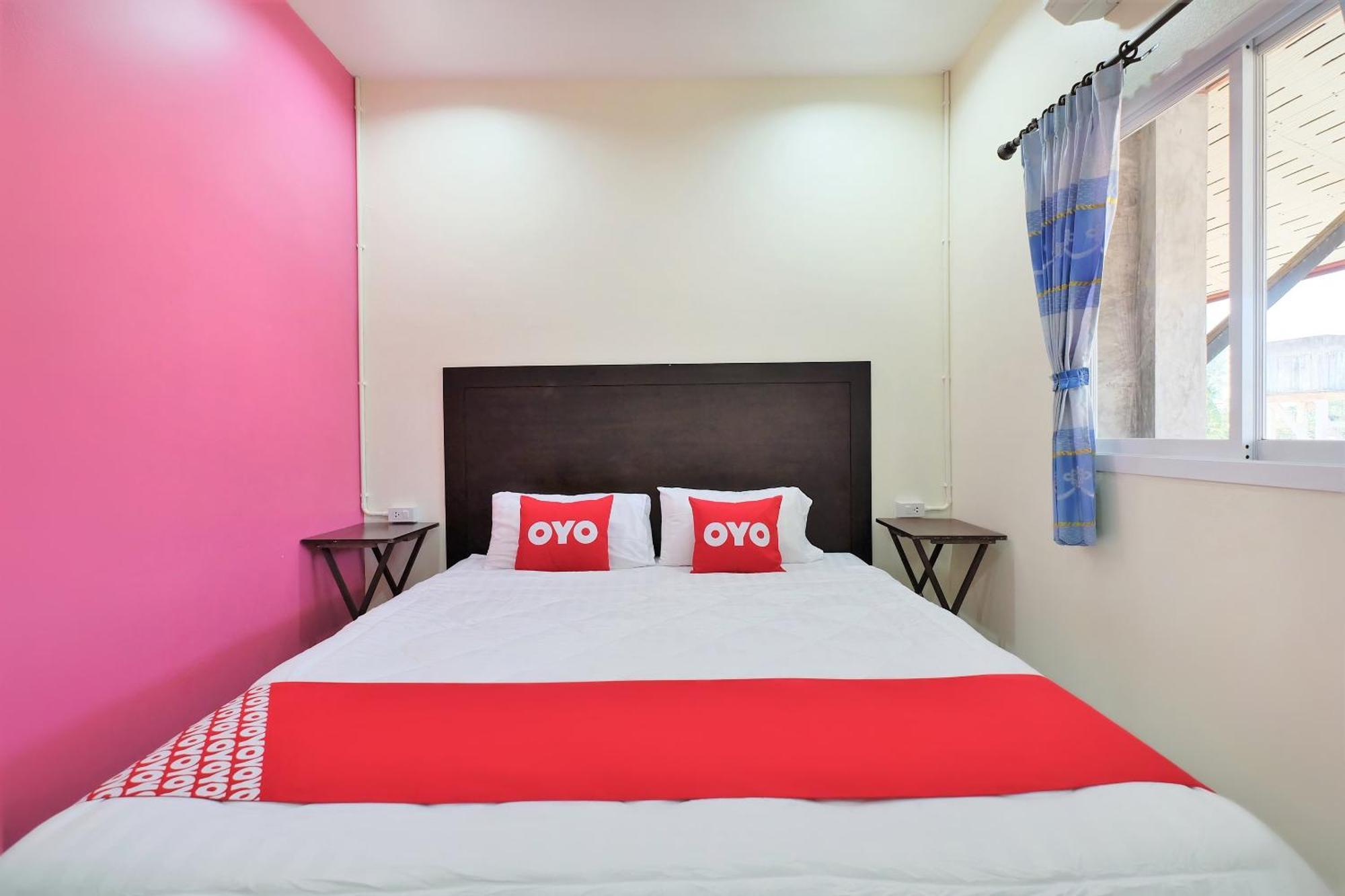 Hotel Oyo 609 Lanta Dream House 2*