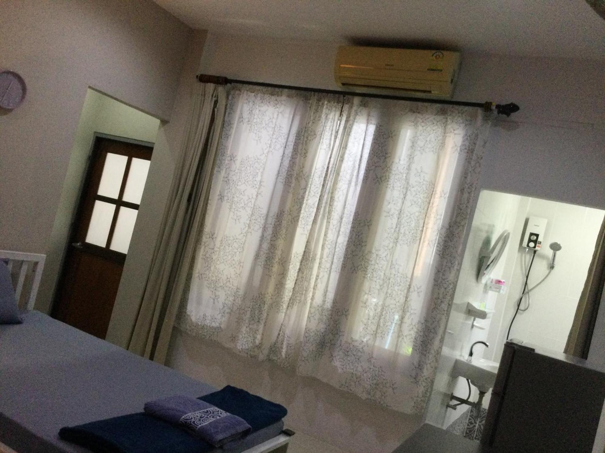 Ananas Samui Hostel *